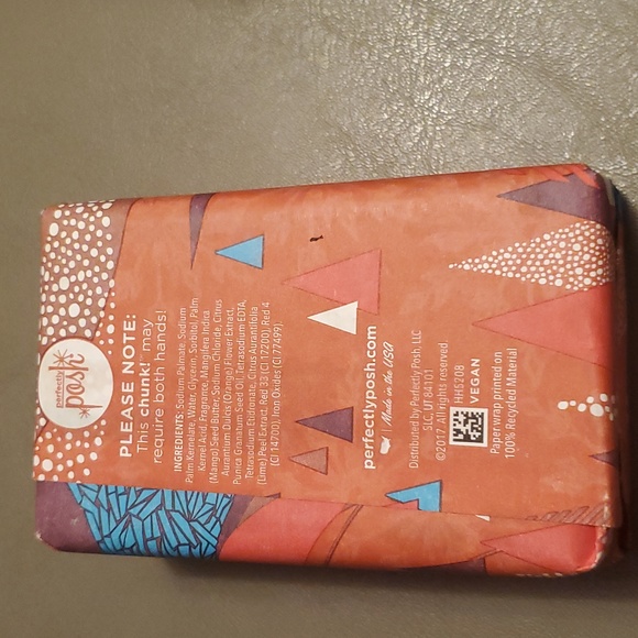 Holly jolly chunk bar (soap) - Picture 2 of 2